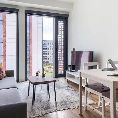 Towarowa Towers * Varşova