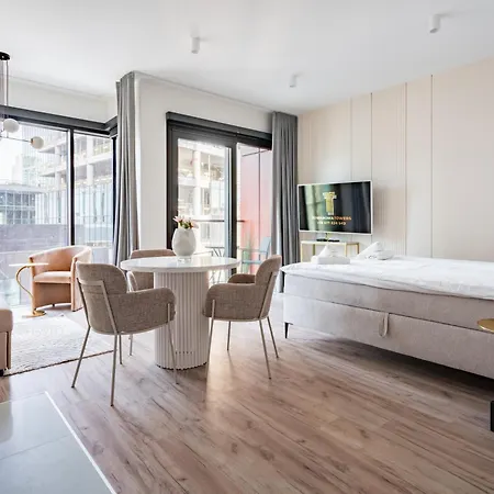 Towarowa Towers Appartement *