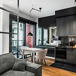 Daire Towarowa Towers Varşova